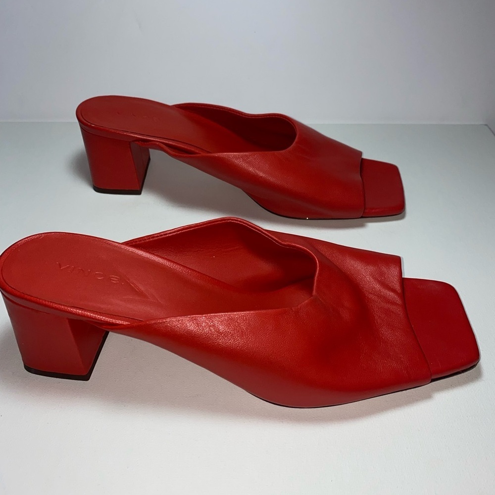 Vince Never Worn Designer Luxury Red Elizabeth Leather Open Toe Block Heel Mules - Picture 8 of 10